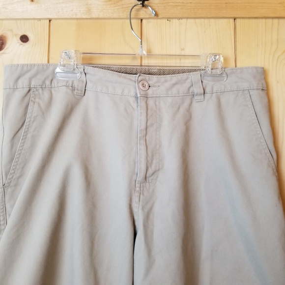 O'Neill Khaki Flat Front Chino Shorts - Picture 2 of 9